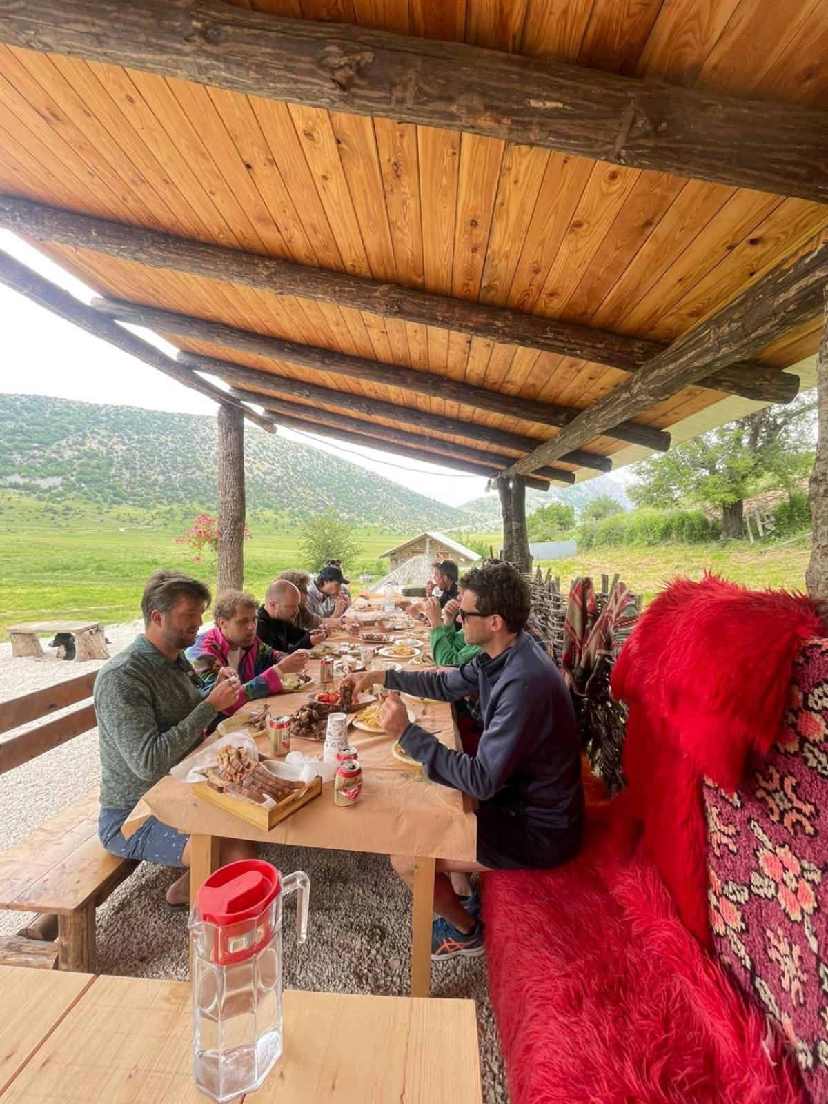 Camping Cajupi จีโรคาสเตอร์ ภายนอก รูปภาพ